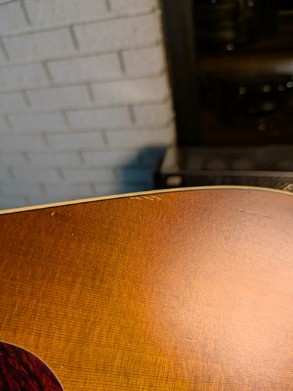 Seagull Entourage Rustic Dreadnought Acoustic Guitar w/Case - Sunburst (Used)