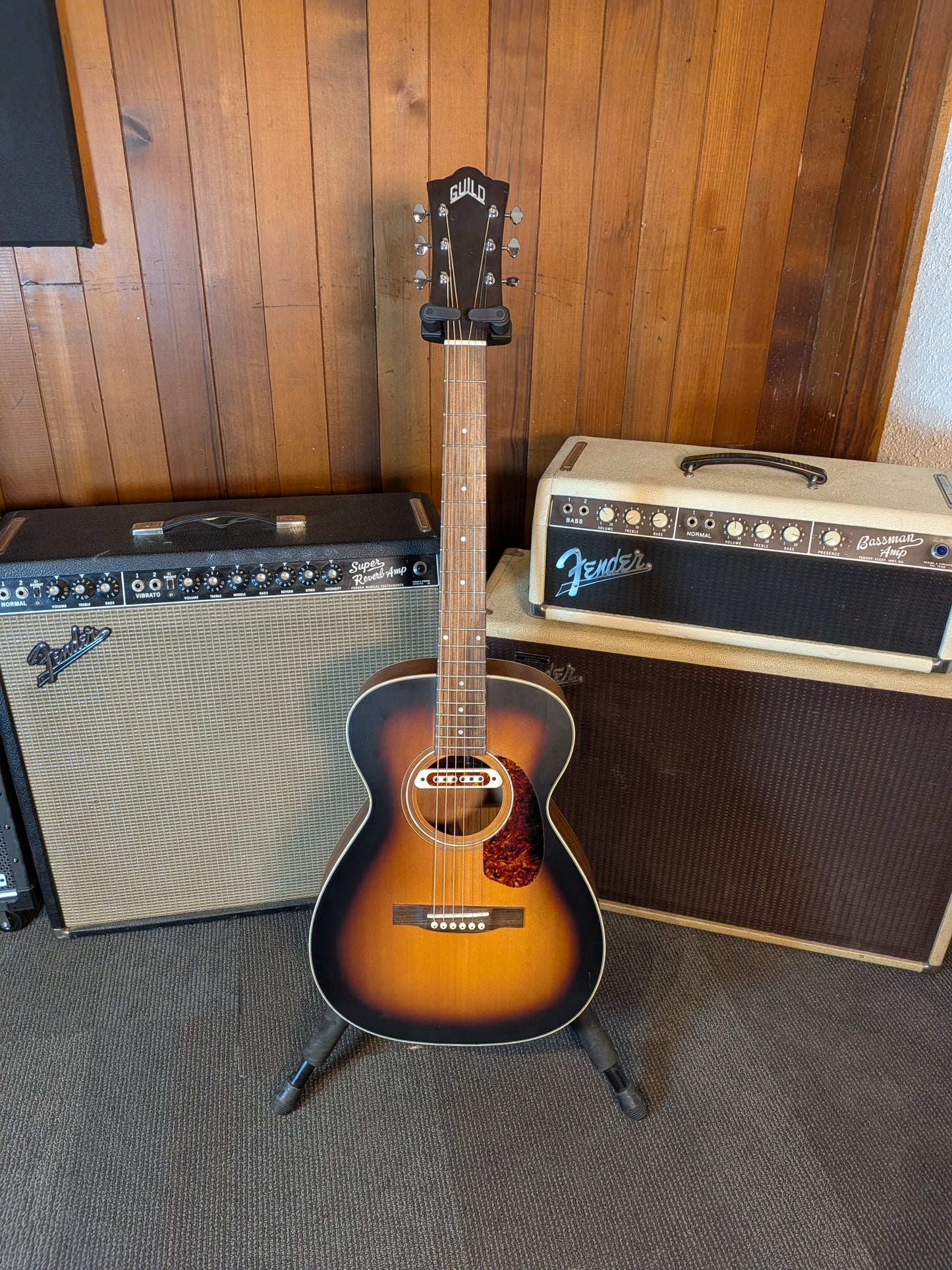 Guild M-240E Troubadour Concert Acoustic/Electric Guitar - Vintage Sunburst (Used)