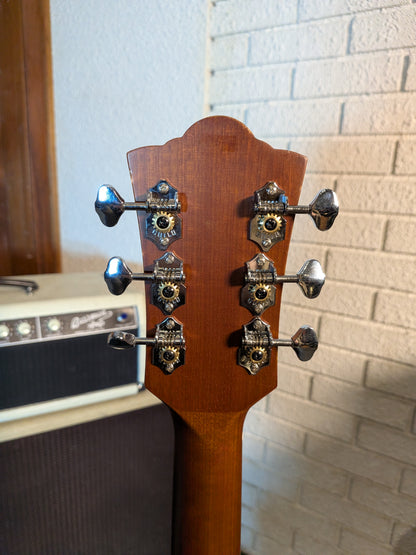 Guild M-240E Troubadour Concert Acoustic/Electric Guitar - Vintage Sunburst (Used)