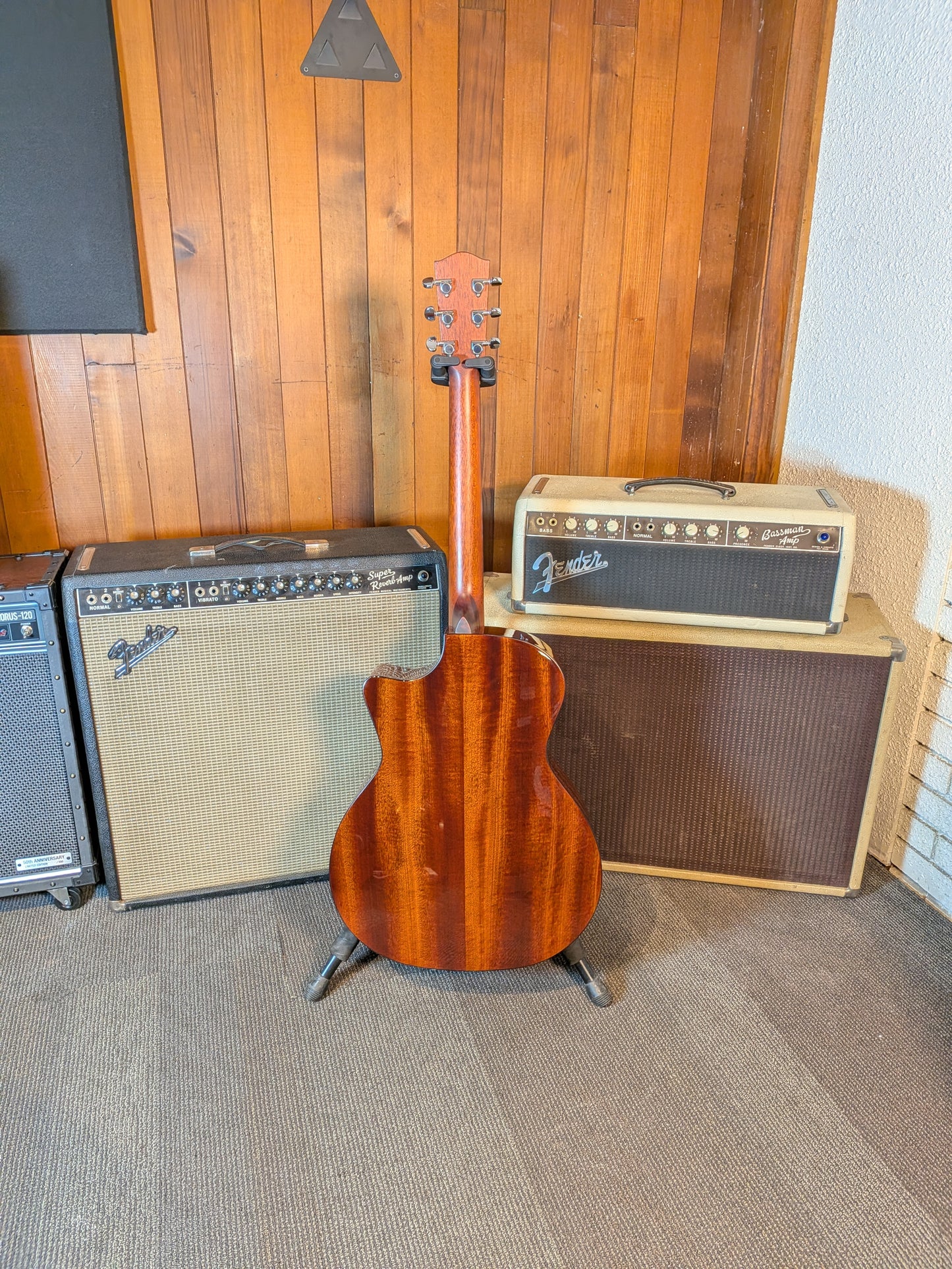 Eastman AC122-1CE Deluxe Acoustic/Electric Guitar w/Gig Bag - Natural (Serial #M2502776)