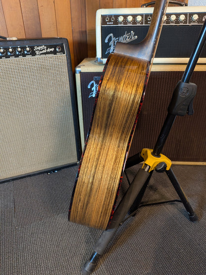 Eastman AC222CE Deluxe Grand Auditorium Acoustic/Electric Guitar w/Gig Bag - Goldburst (Serial #M2522342)