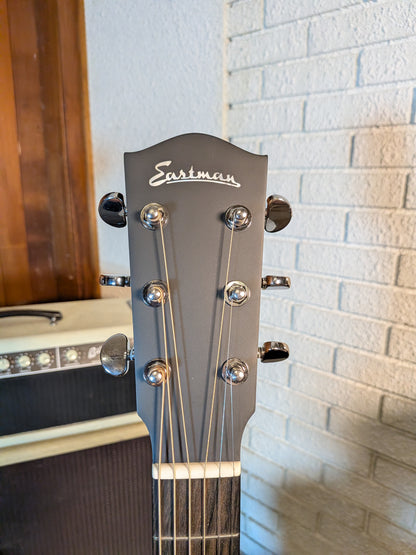 Eastman AC222CE Deluxe Grand Auditorium Acoustic/Electric Guitar w/Gig Bag - Goldburst (Serial #M2522342)