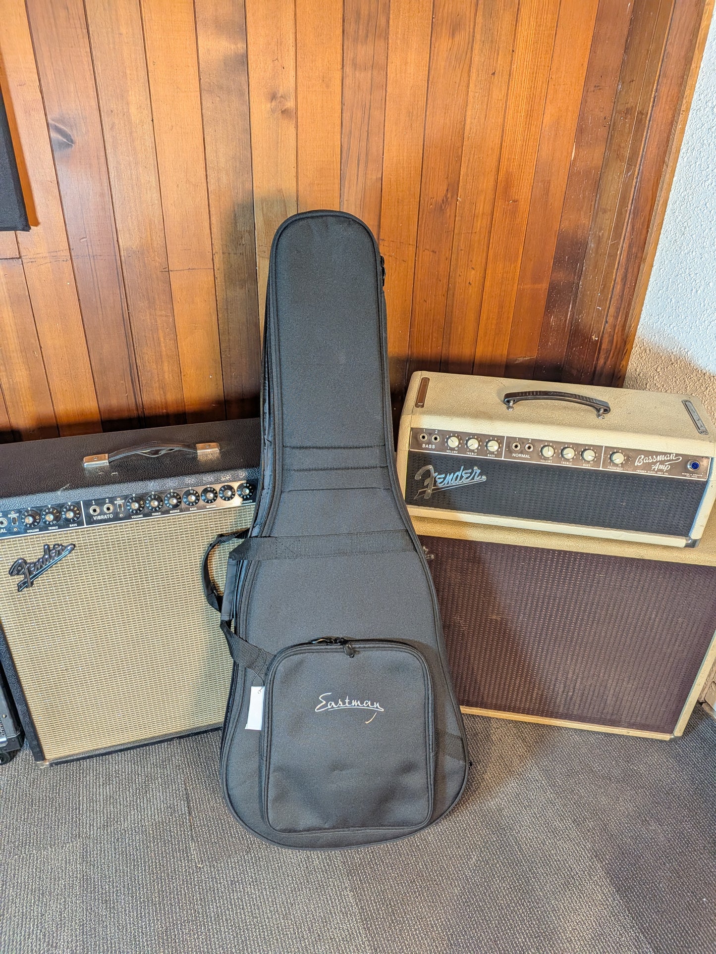 Eastman E1DL Left Handed Dreadnought Acoustic Guitar w/Gig Bag - Natural (Serial #M2529355)