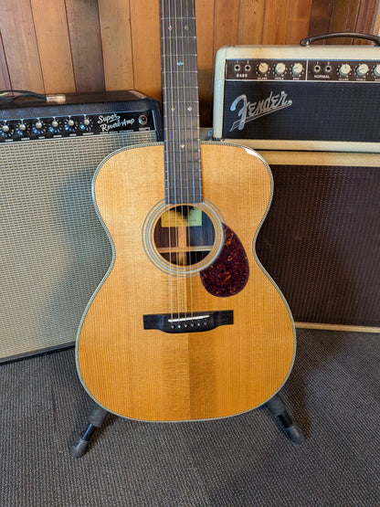 Eastman E20OM Thermo-Cure Acoustic Guitar w/Case - Natural (Serial #M2522893)