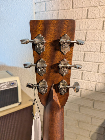 Eastman E20OM Thermo-Cure Acoustic Guitar w/Case - Natural (Serial #M2522893)