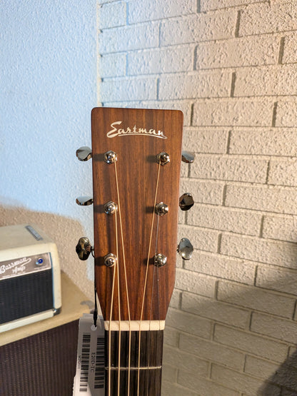 Eastman E20D-TC Dreadnought Acoustic Guitar w/Case - Natural (Serial #M2520101)