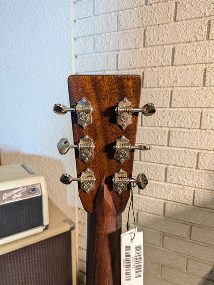 Eastman E20D-TC Dreadnought Acoustic Guitar w/Case - Natural (Serial #M2520101)