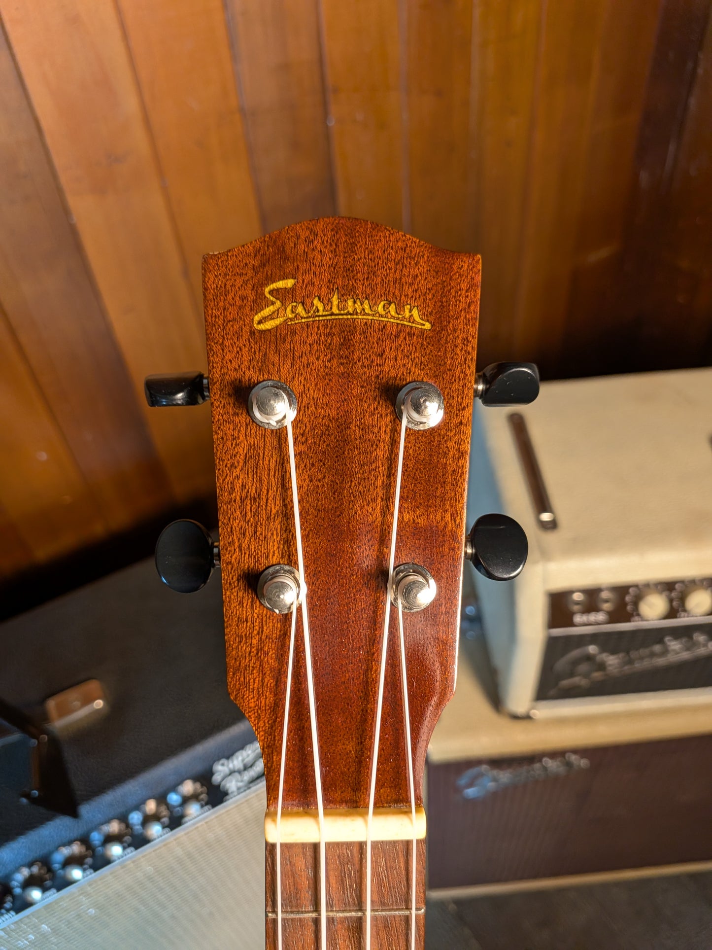 Eastman EU3-C Concert Ukulele w/ Case - Classic Finish (B-Stock Serial #11045321)