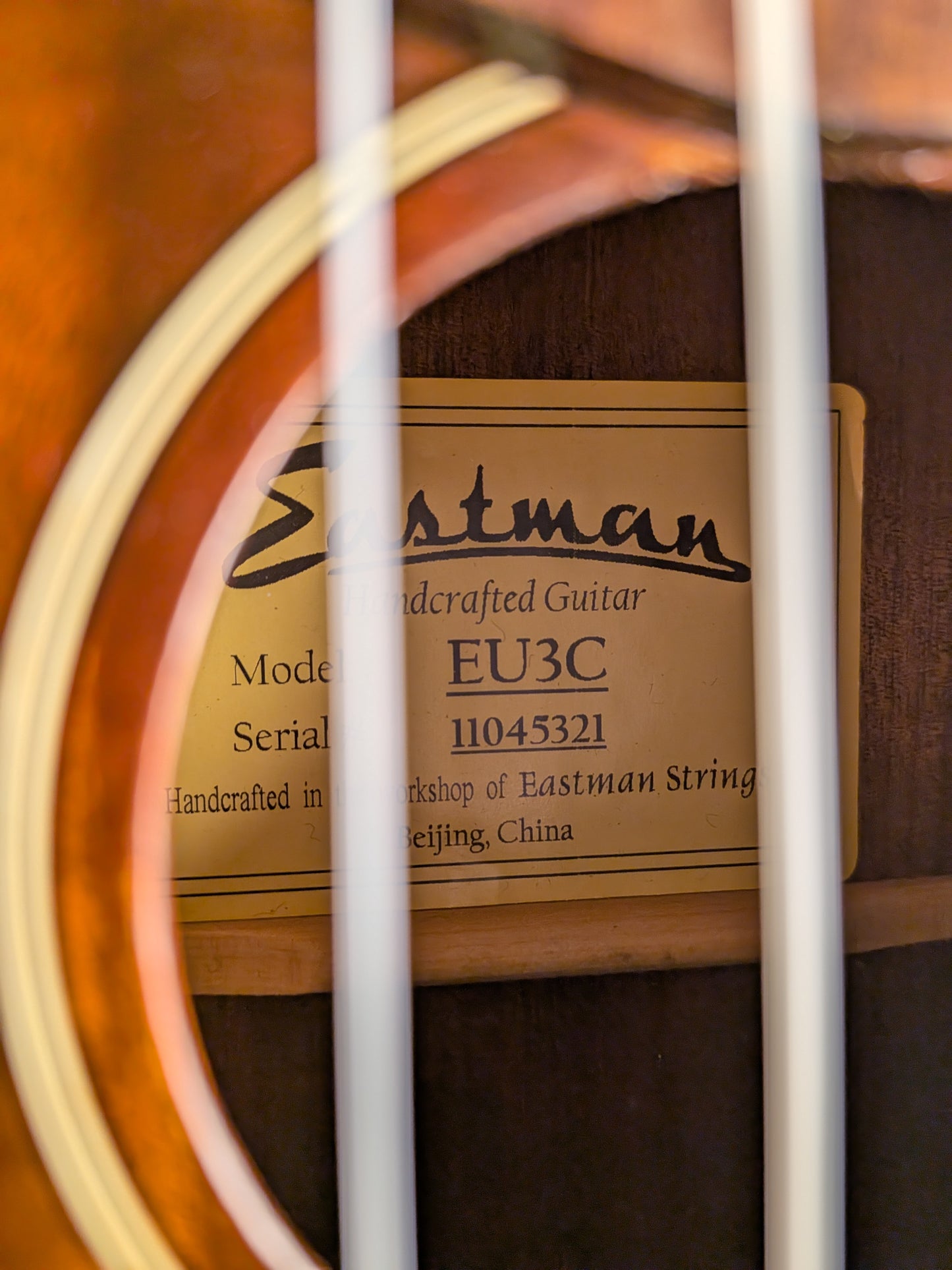 Eastman EU3-C Concert Ukulele w/ Case - Classic Finish (B-Stock Serial #11045321)