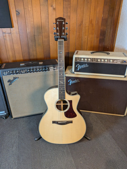 Eastman AC422CE Grand Auditorium Acoustic/Electric Guitar w/Case  - Natural (B-Stock Serial #M2125134)
