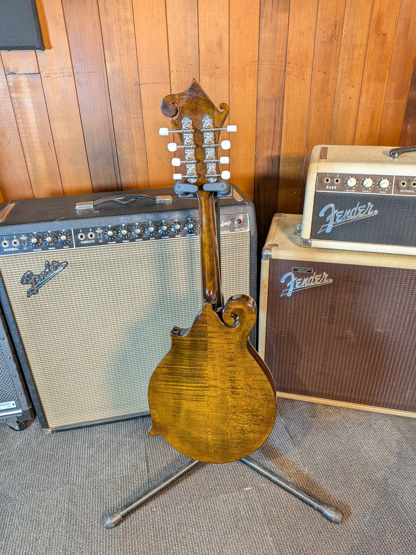 Eastman MD515 F-Style Mandolin w/Case - Classic Sunburst Finish (B-Stock Serial #N2504067)