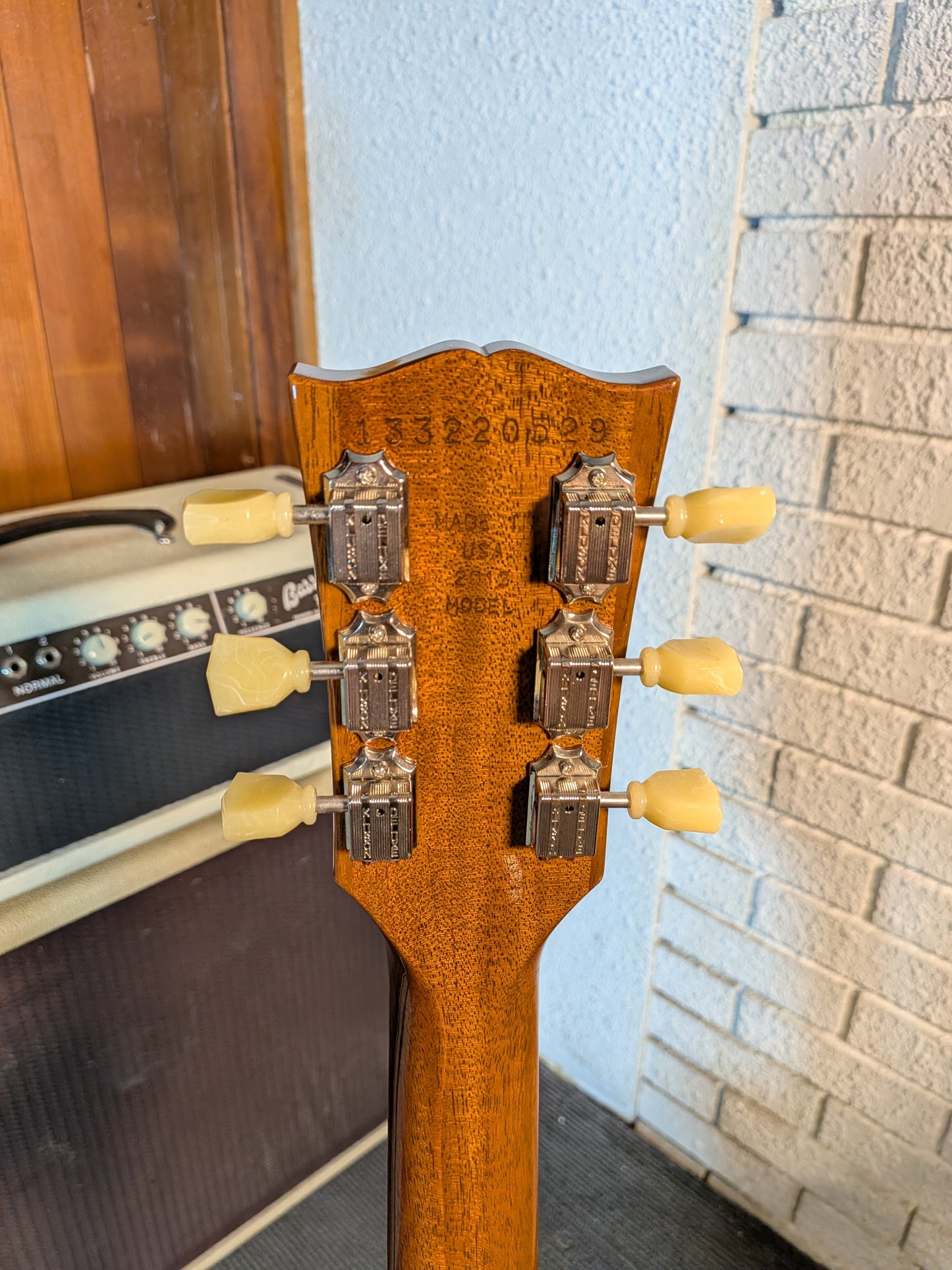 Gibson Les Paul Studio Left Handed Electric Guitar w/Case - Vintage Sunburst (2013)