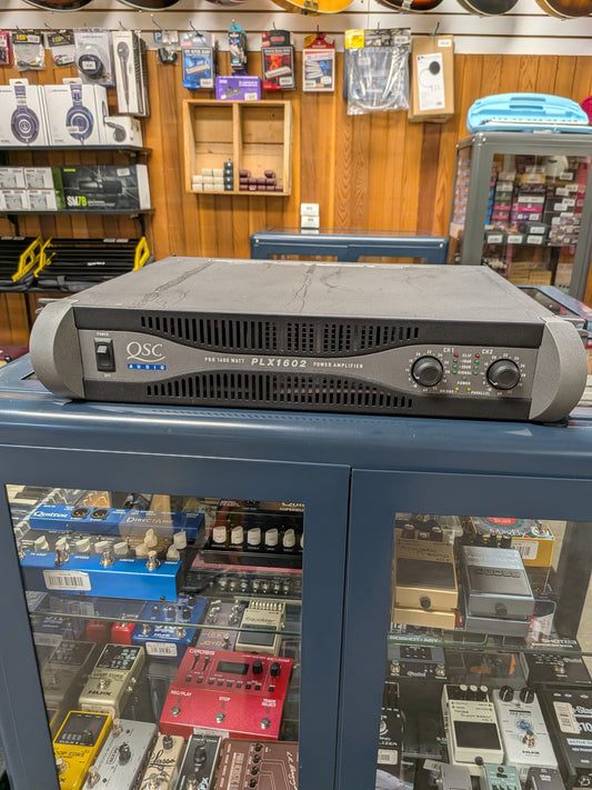QSC PLX1602 1600w Power 2-Channel Power Amp (Used)