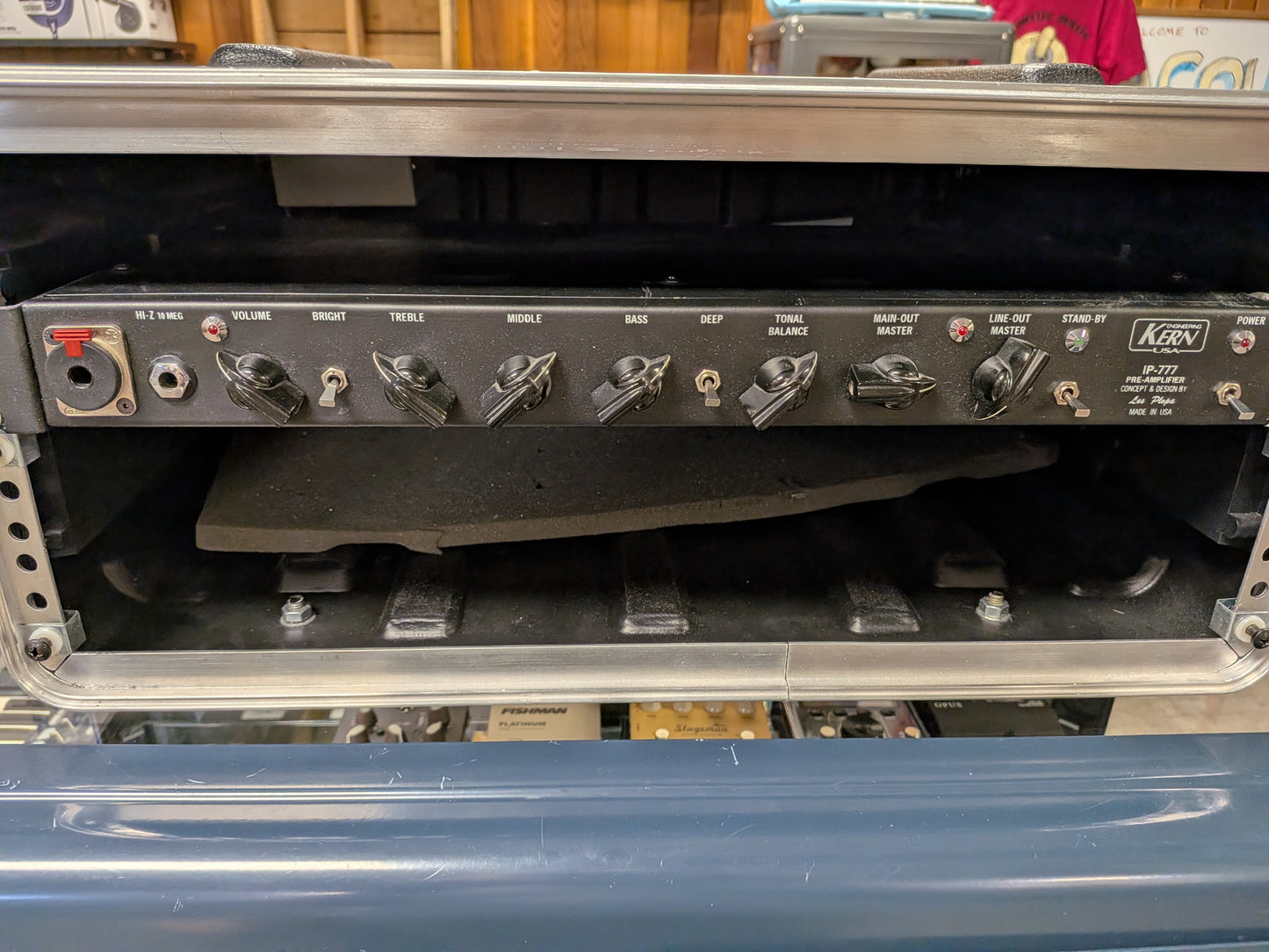 Kern Engineering IP-777 Tube Bass Preamp w/Rack Case (Used)