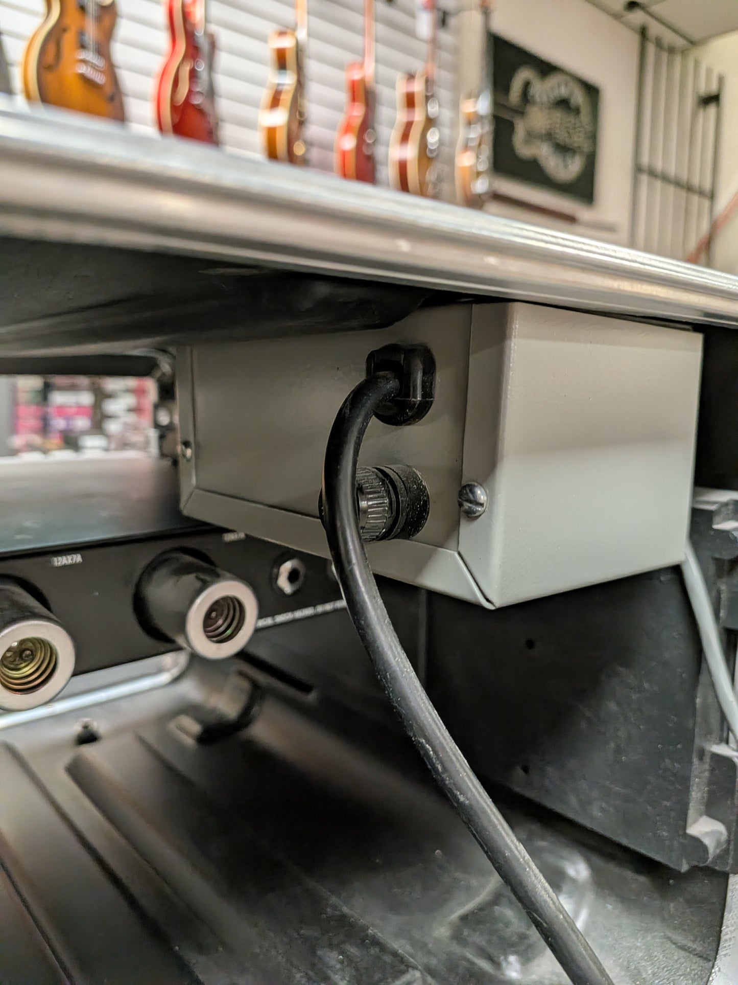 Kern Engineering IP-777 Tube Bass Preamp w/Rack Case (Used)