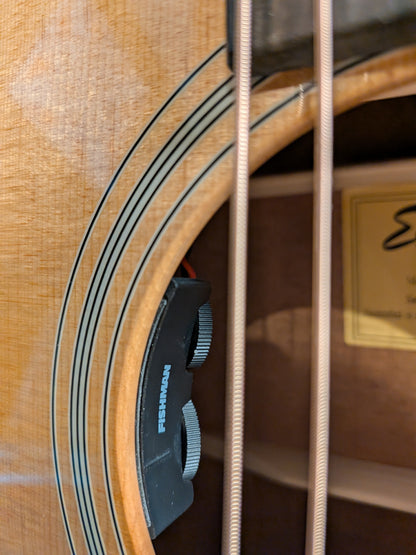 Eastman E1OMCE Deluxe OM Acoustic/Electric Guitar w/Gig Bag - Natural (Serial #M2522781)