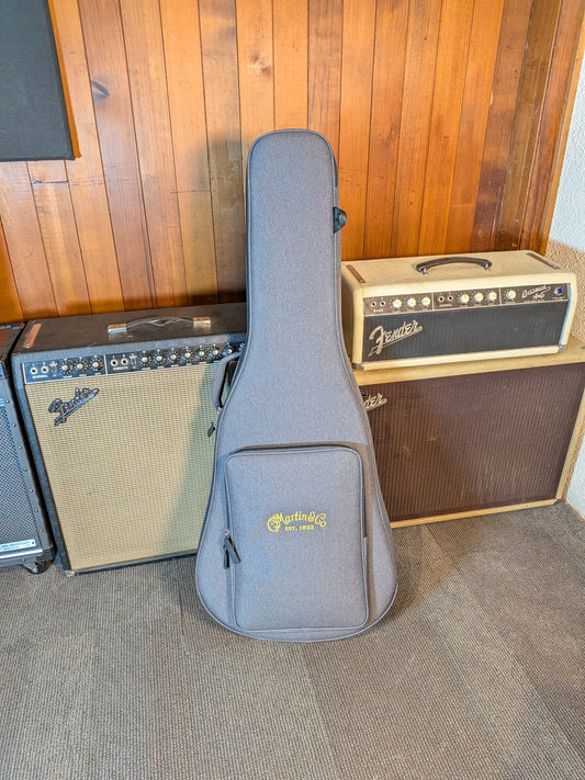 Martin Dreadnought 14-Fret Gig Bag (Used)