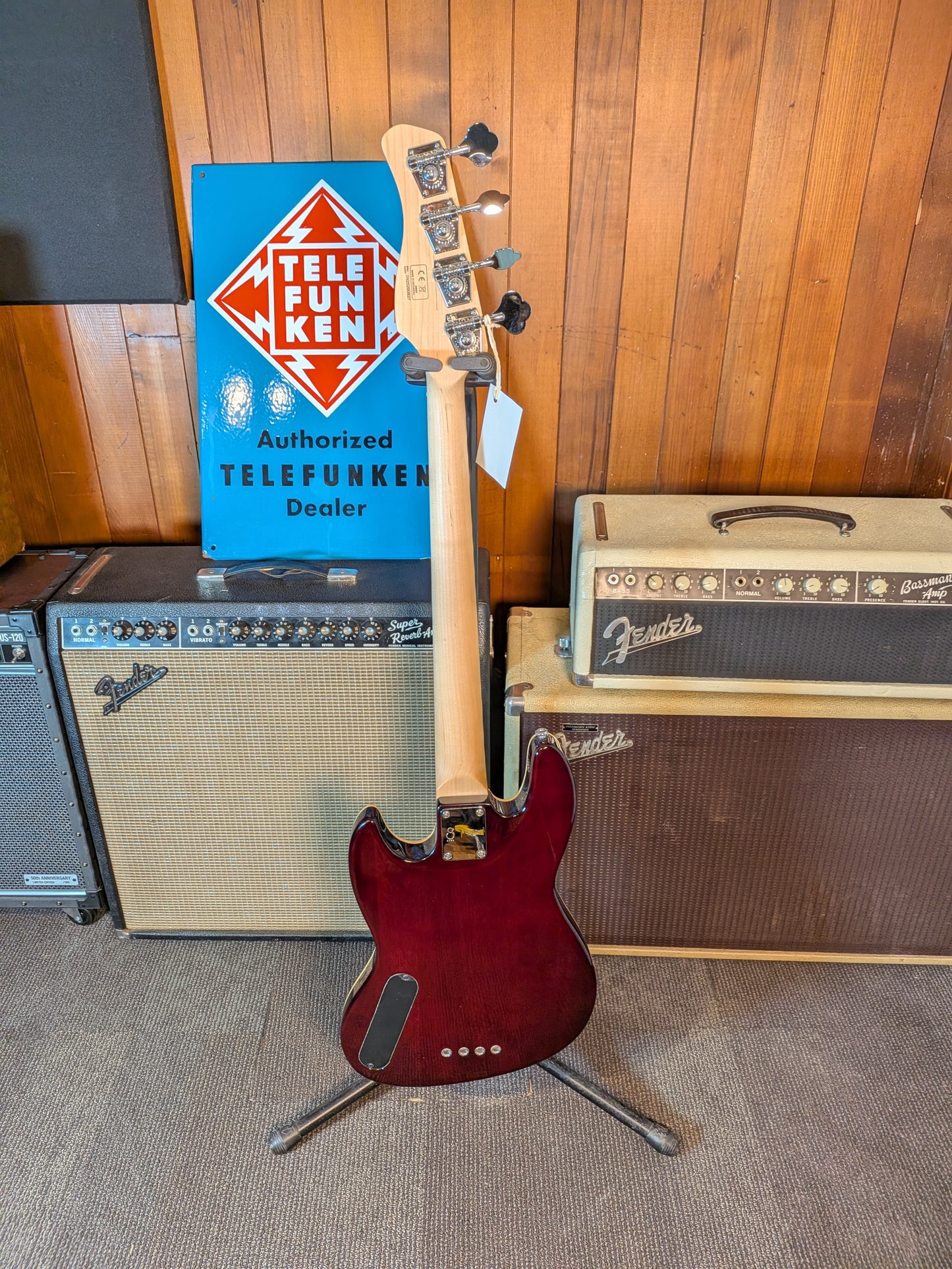 Sire Marcus Miller U5 Short Scale 4-String Passive Fretless Bass Guitar - Tobacco Sunburst