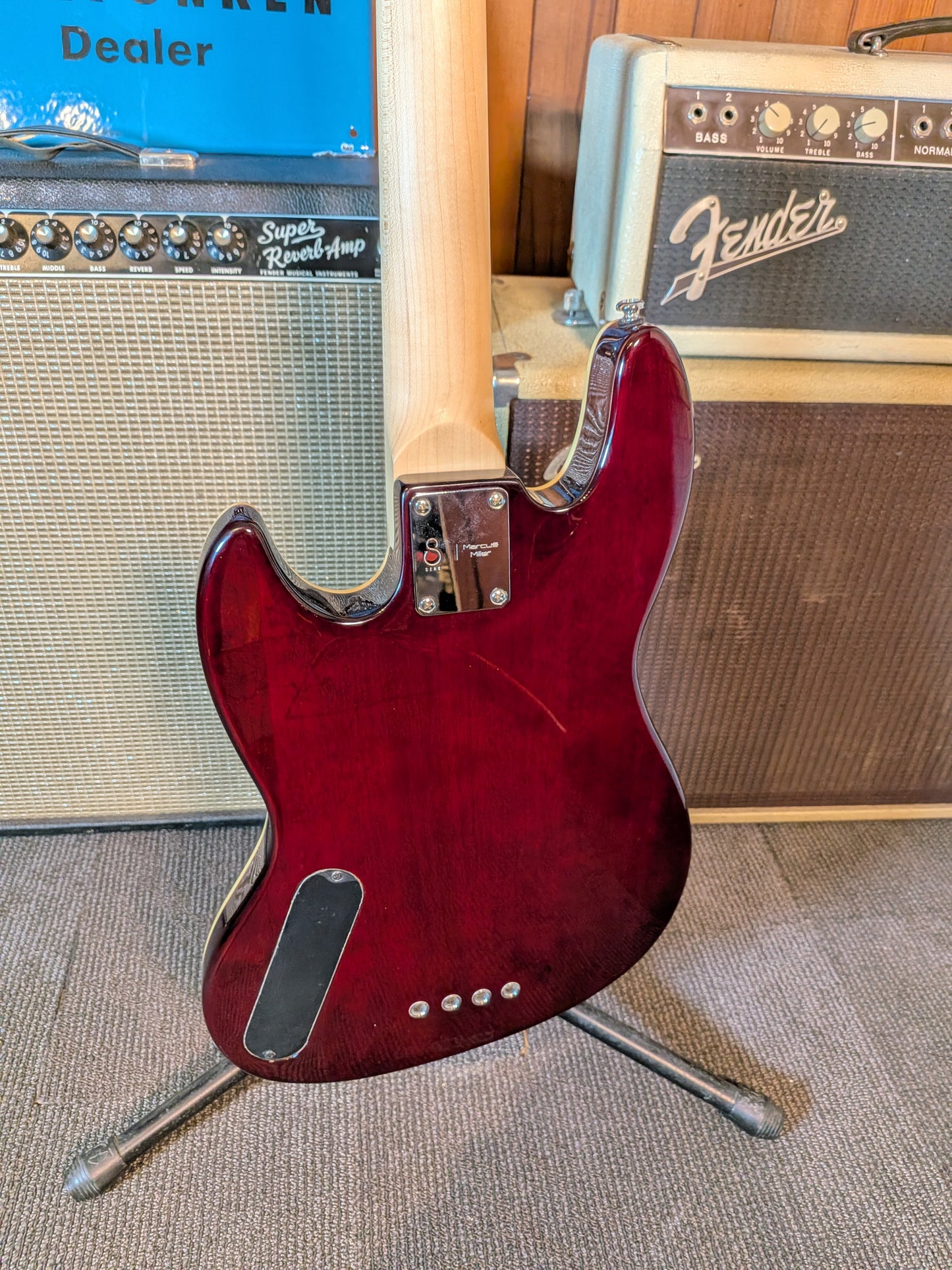 Sire Marcus Miller U5 Short Scale 4-String Passive Fretless Bass Guitar - Tobacco Sunburst