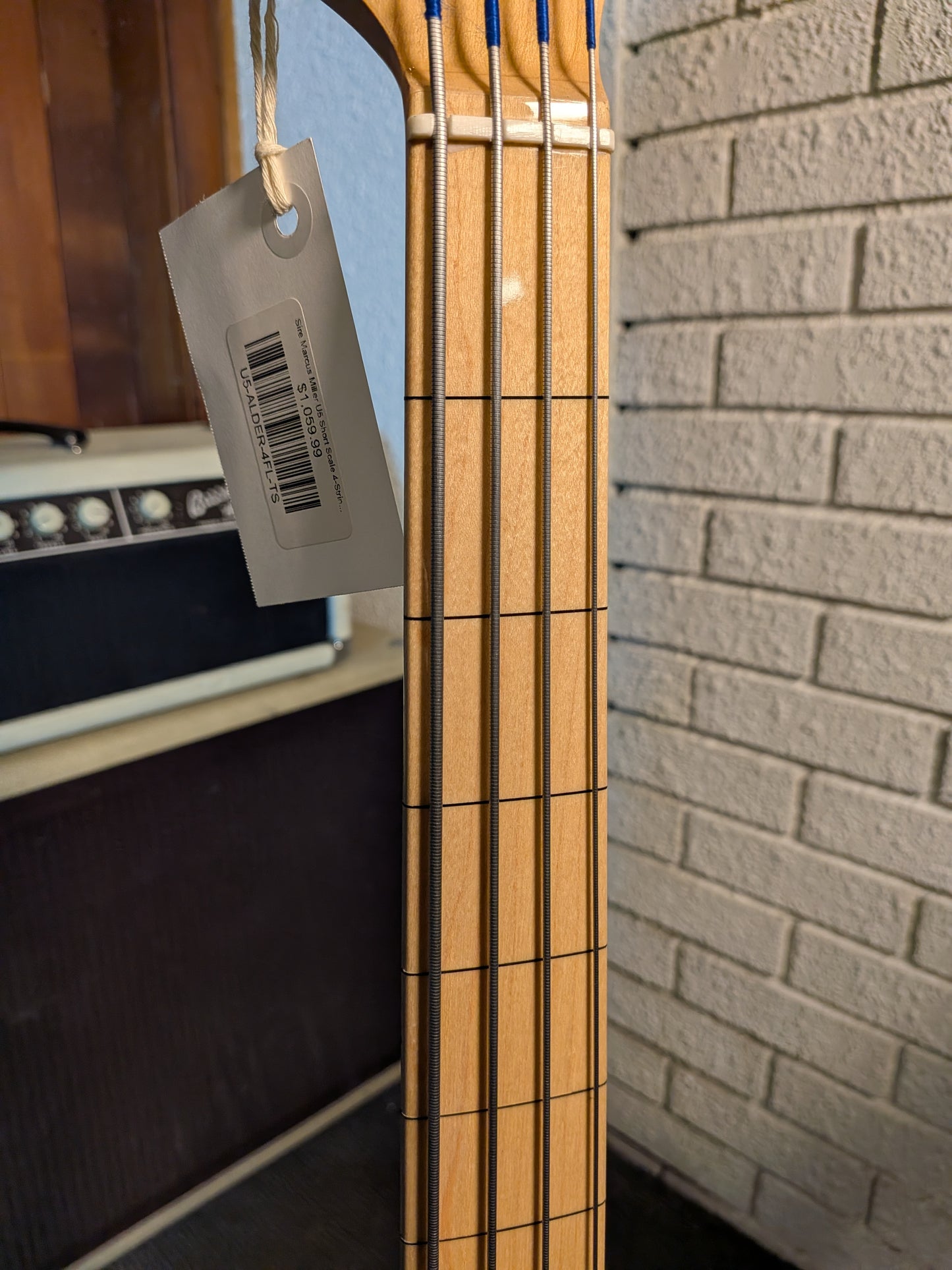 Sire Marcus Miller U5 Short Scale 4-String Passive Fretless Bass Guitar - Tobacco Sunburst