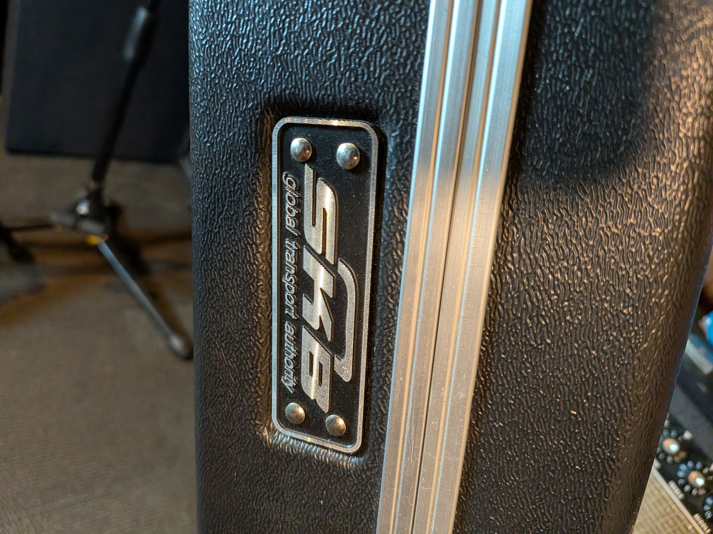 SKB ES-335 Semi-Hollow Body Elecitric Guitar Case (Used)