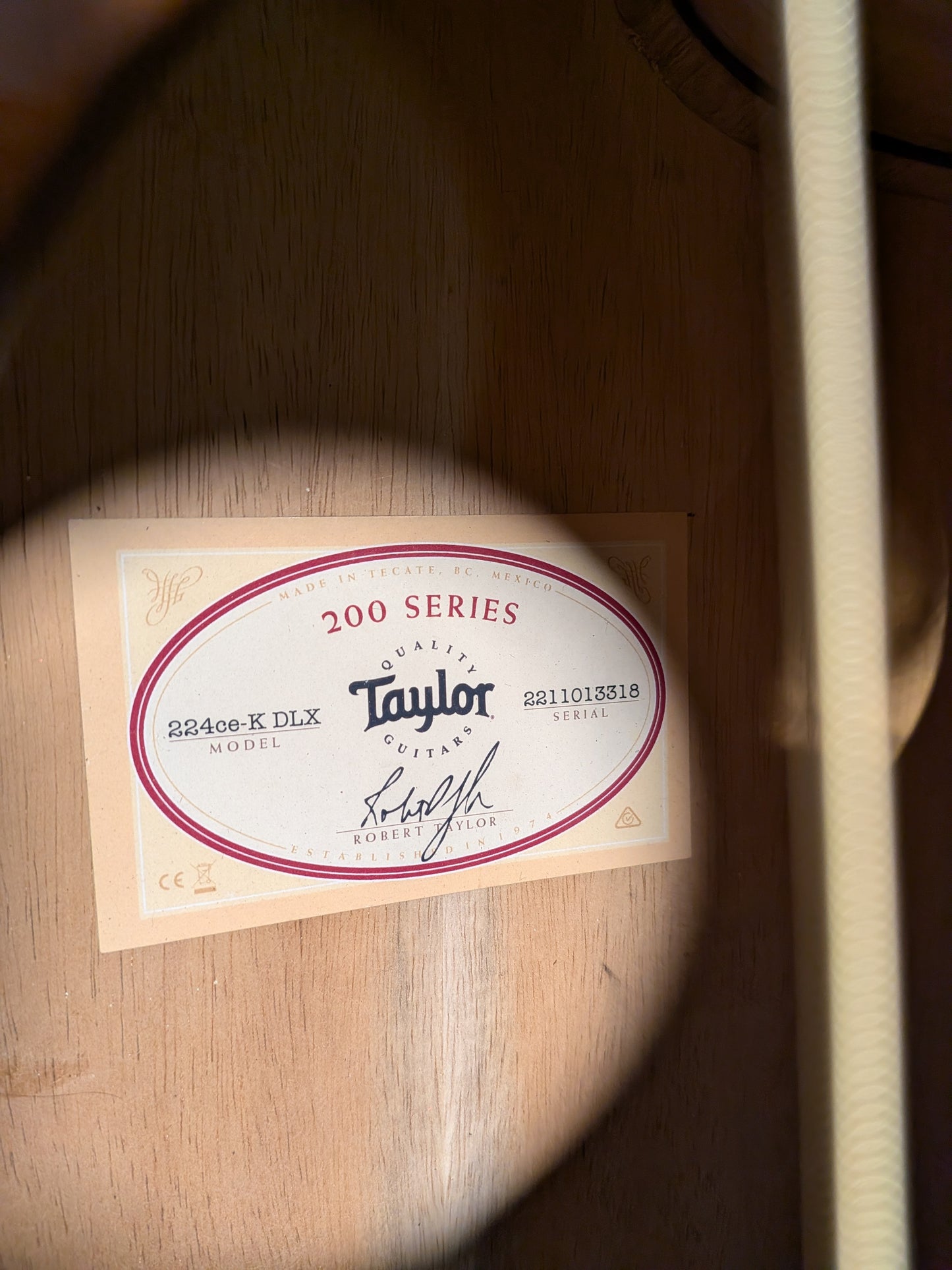 Taylor 224ce-K DLX Grand Auditorium Koa Acoustic/Electric Guitar w/ Case (2023)