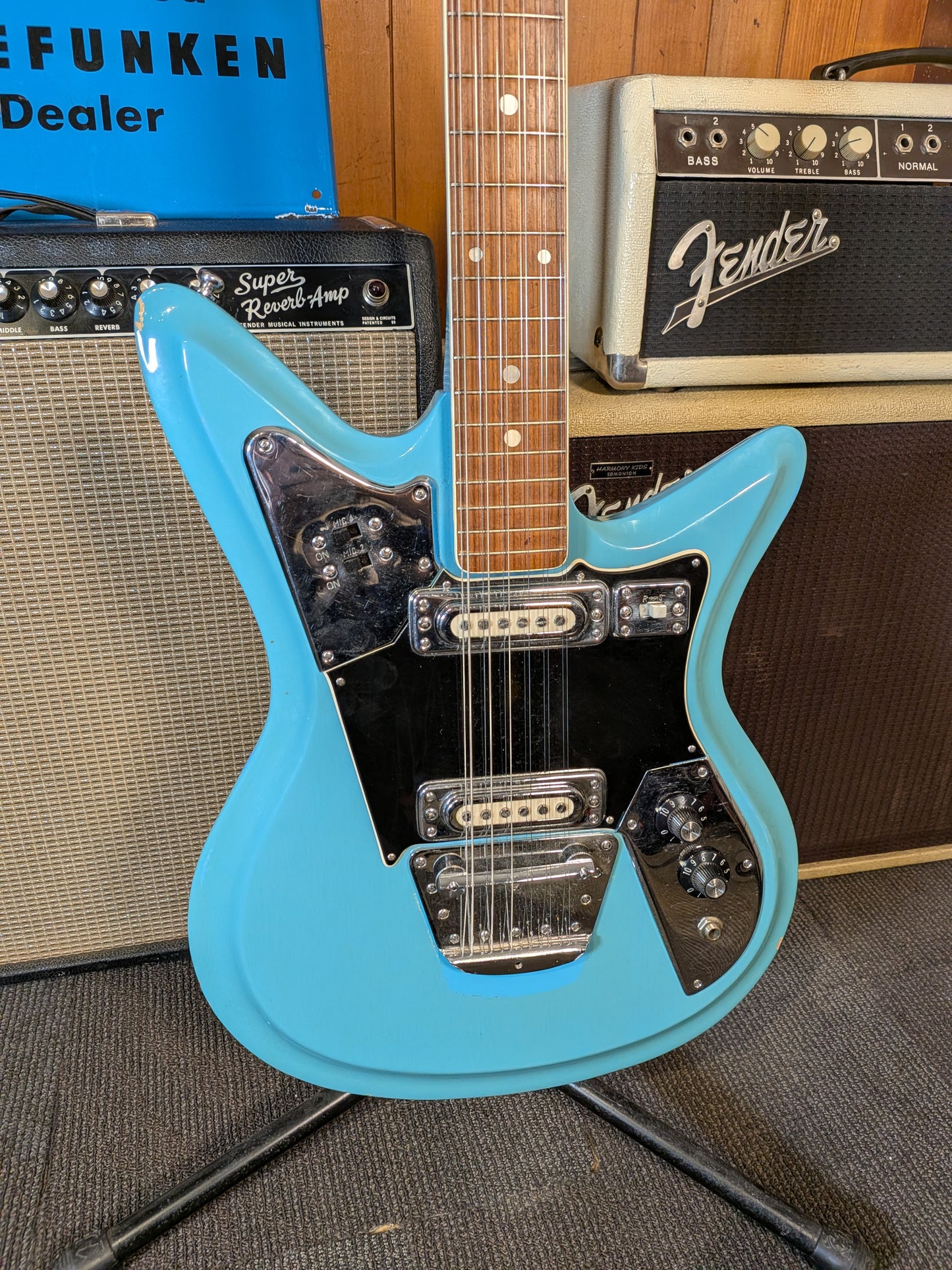 St. George MP-2 12-String Electric Guitar w/Gig Bag (Early 1960's)