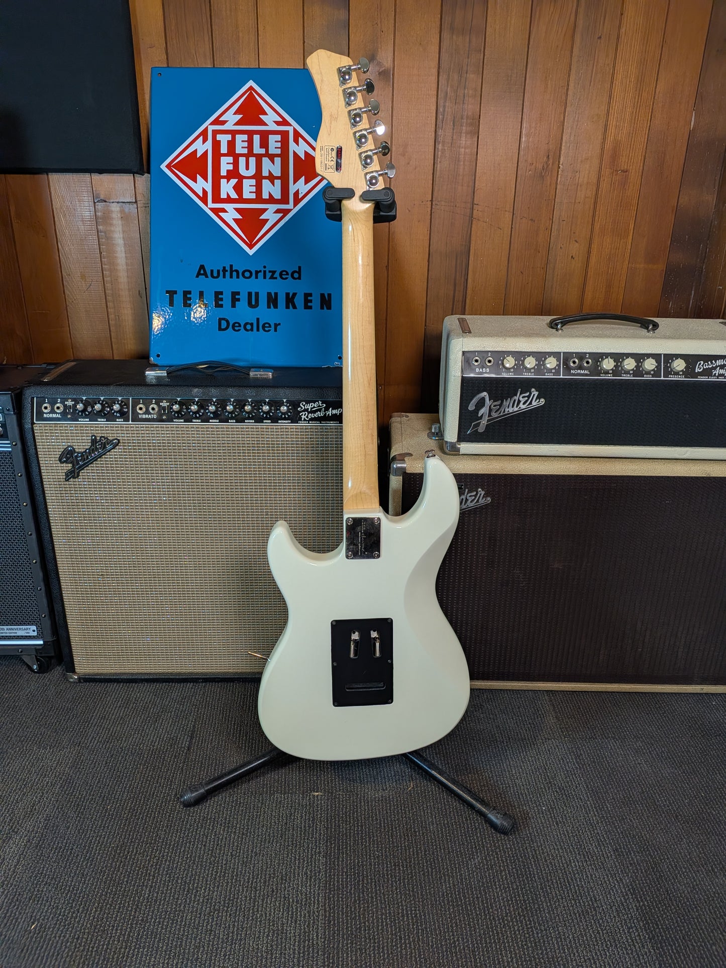 Dame Saint T350 Electric Guitar w/Gig Bag - Vintage White (Used)