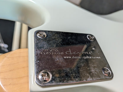 Dame Saint T350 Electric Guitar w/Gig Bag - Vintage White (Used)