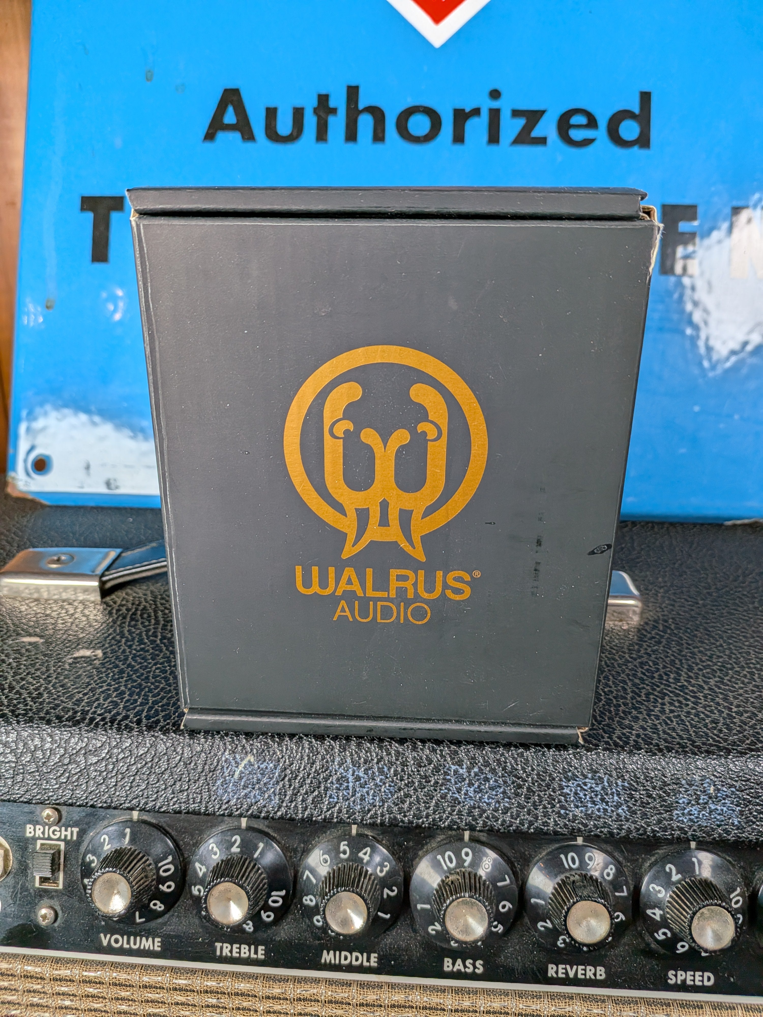 Walrus Audio Fundamental Reverb Pedal w/Box (Used) – Acoustic