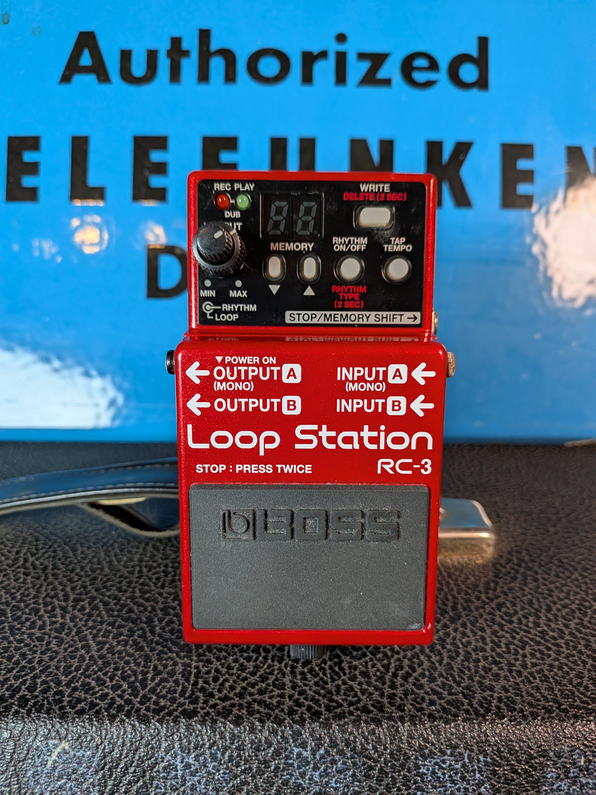 boss rc 3 looper pedal Boss RC-3 Looper Pedal w/Box (Used)