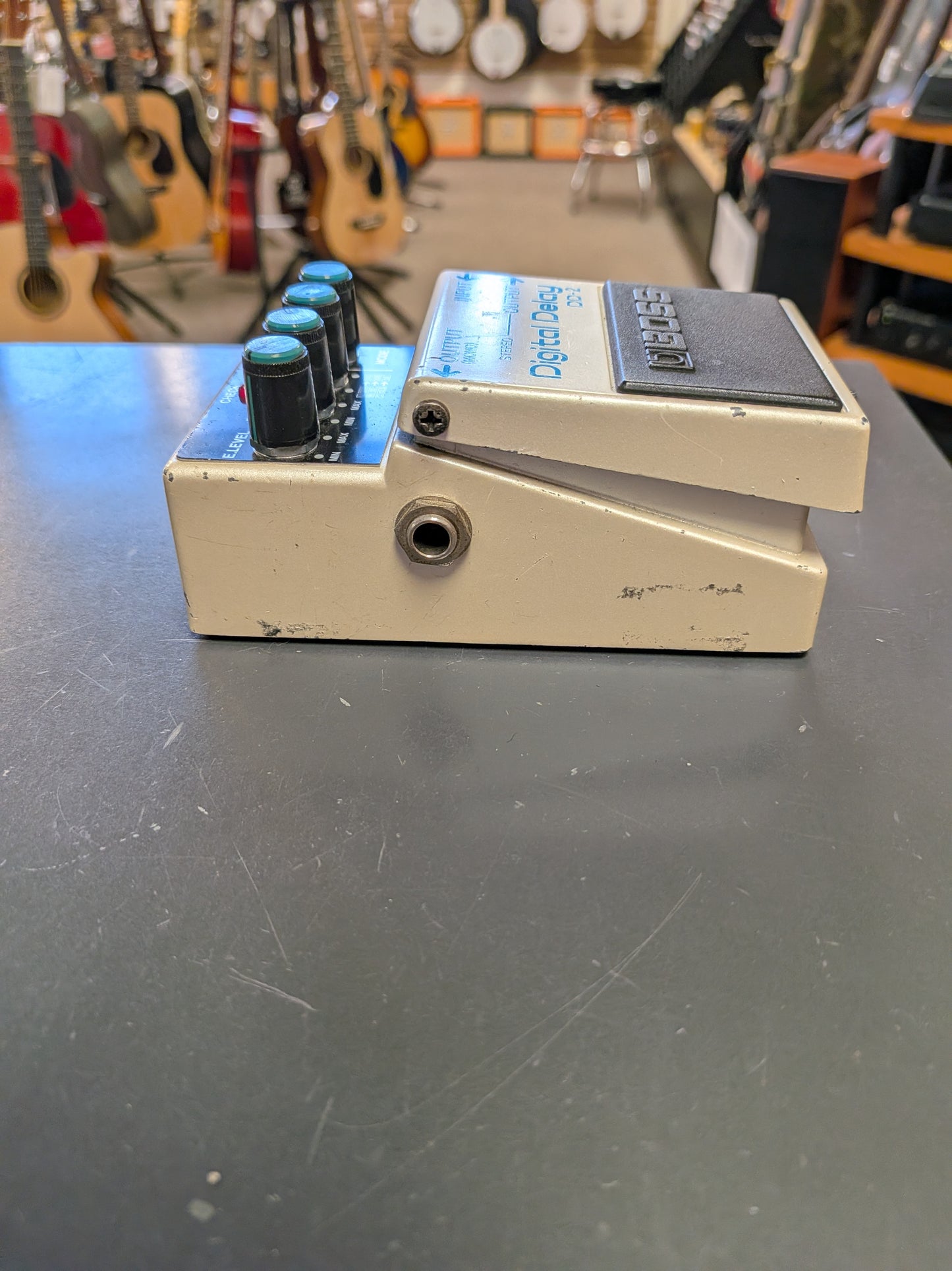 Boss DD-2 Digital Delay Pedal (1985)