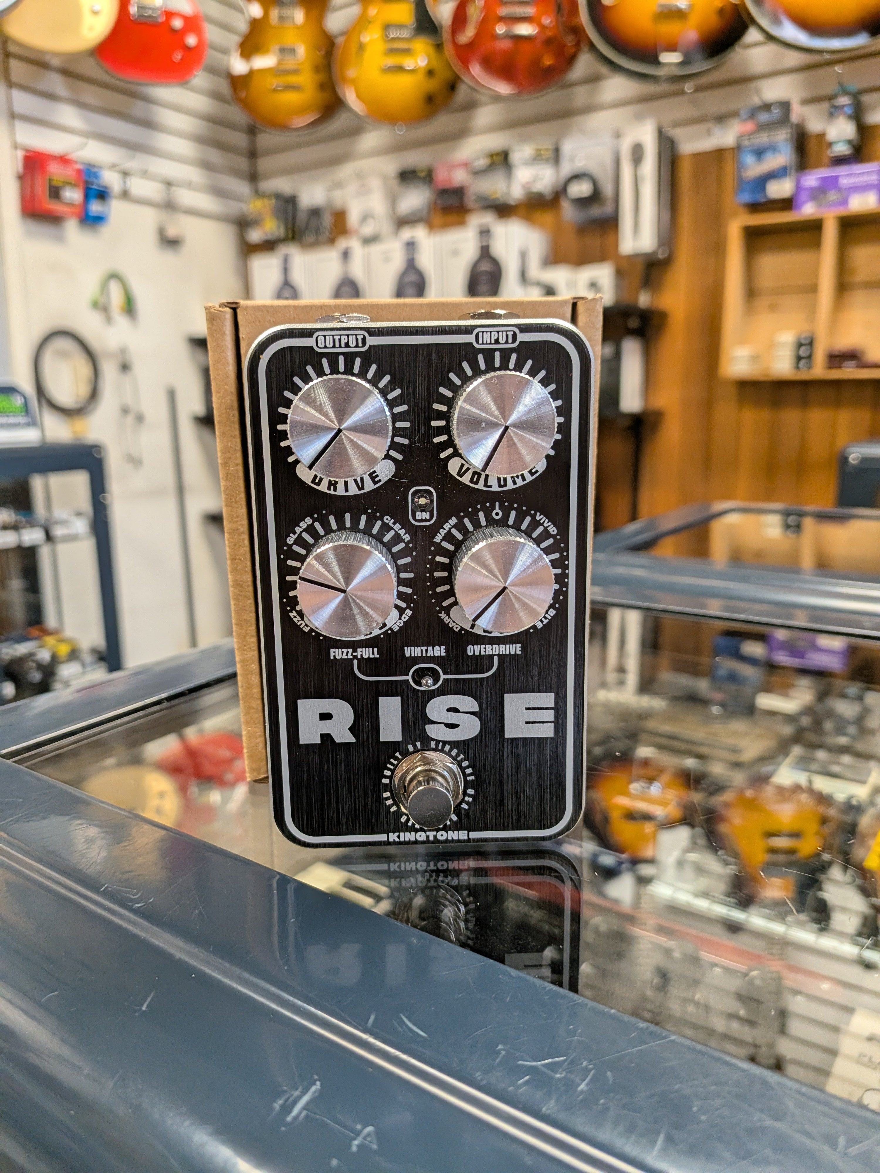 KingTone Rise v2.0 Boost/Fuzz/OD Pedal w/Box (Used KingTone Rise v2.0 Boost/Fuzz/OD Pedal w/Box (Used
