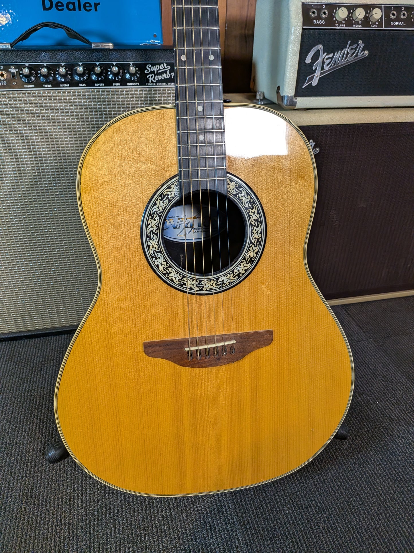 Ovation 1111 Balladeer Acoustic Guitar w/Case - Natural (1981)