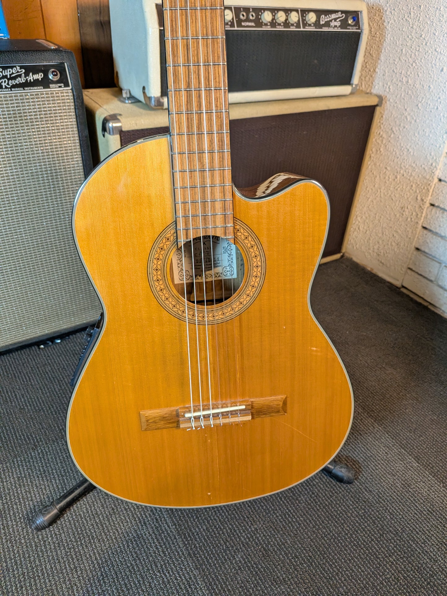 Washburn C64CE Acoustic/Electric Nylon String Guitar - Natural (1990's)