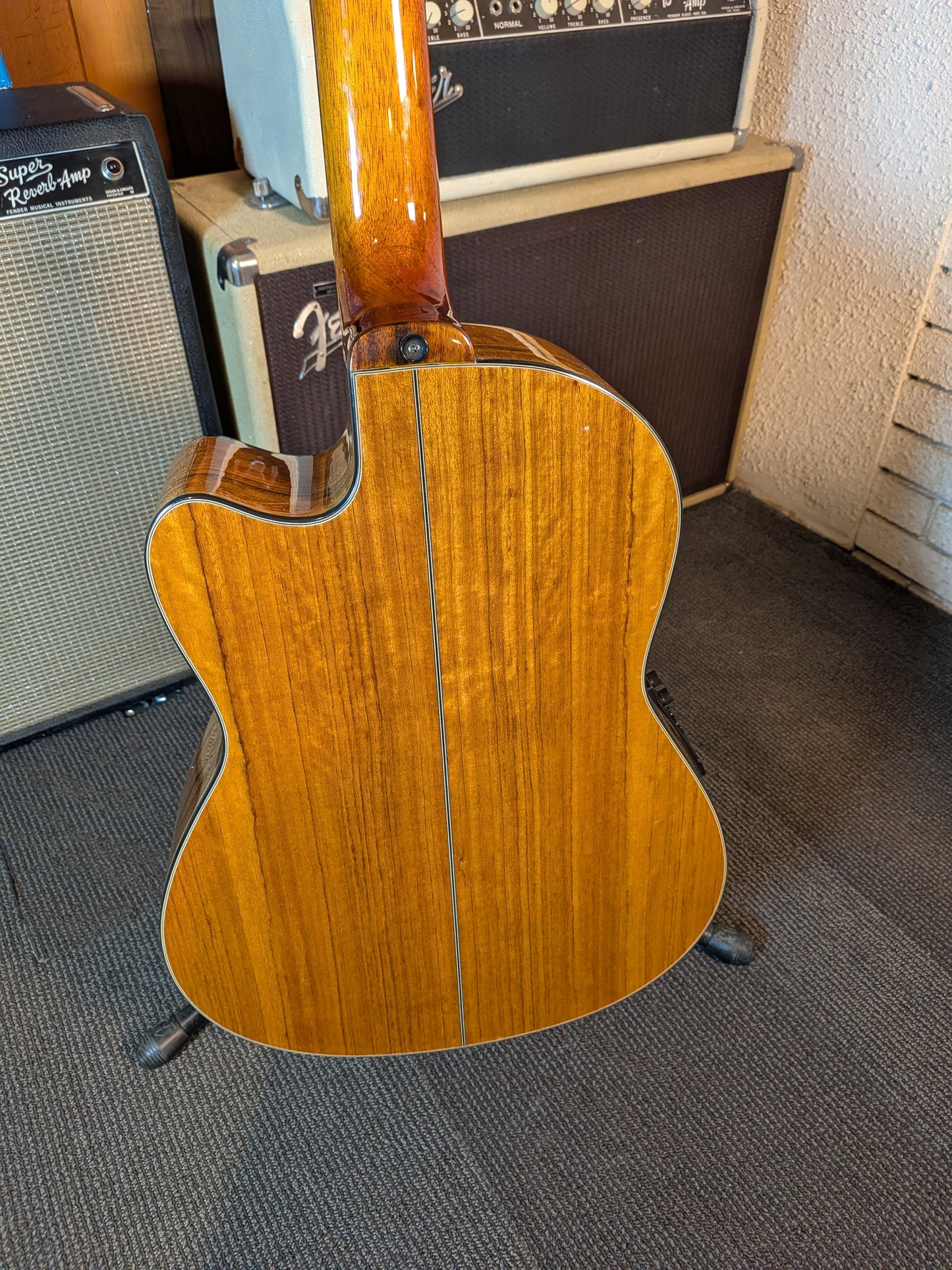Washburn C64CE Acoustic/Electric Nylon String Guitar - Natural (1990's)