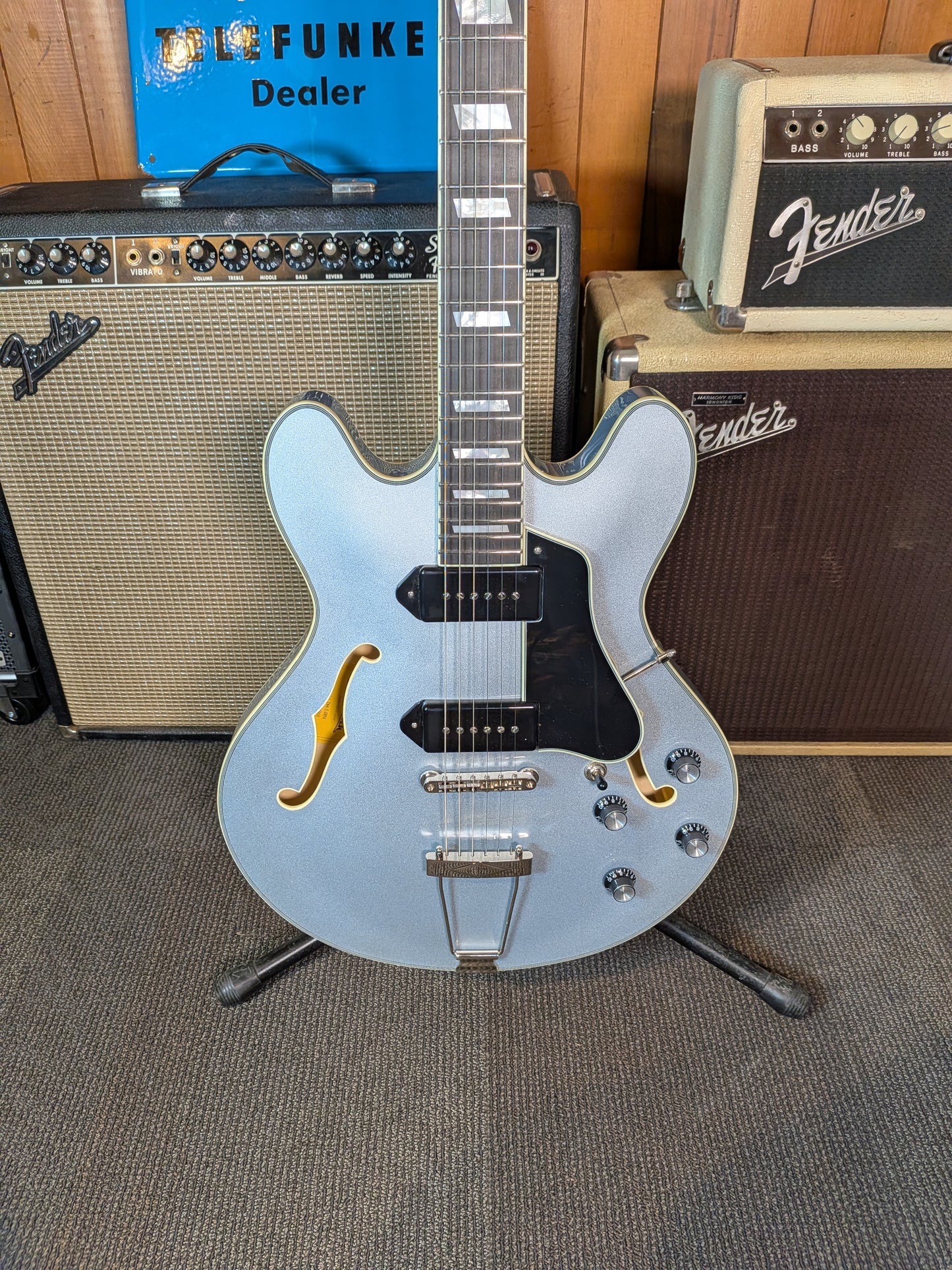 Eastman T64-T Hollow Body Electric Guitar w/Gig Bag - Ice Blue Metallic (Serial #P2501868)