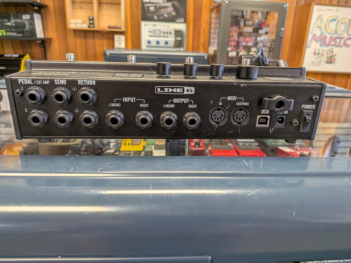 Line 6 HX Effects Multi Effects Unit w/Power Supply (Used)