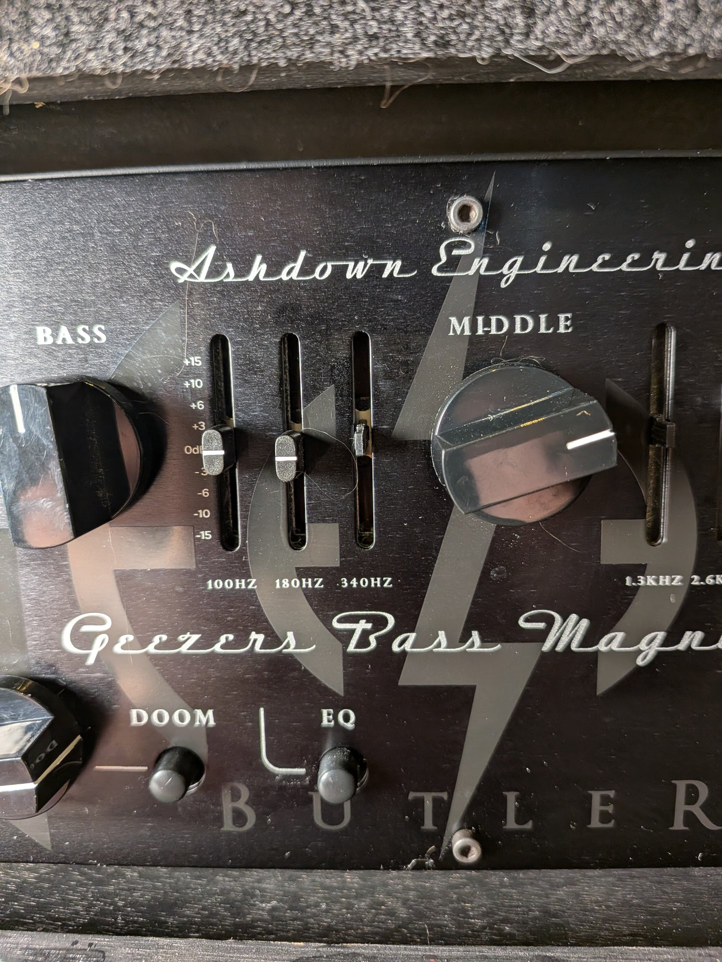 Ashdown Engineering Geezer Butler Signature Head of Doom 600W Bass Head w/Tweed Rack Case (Used)