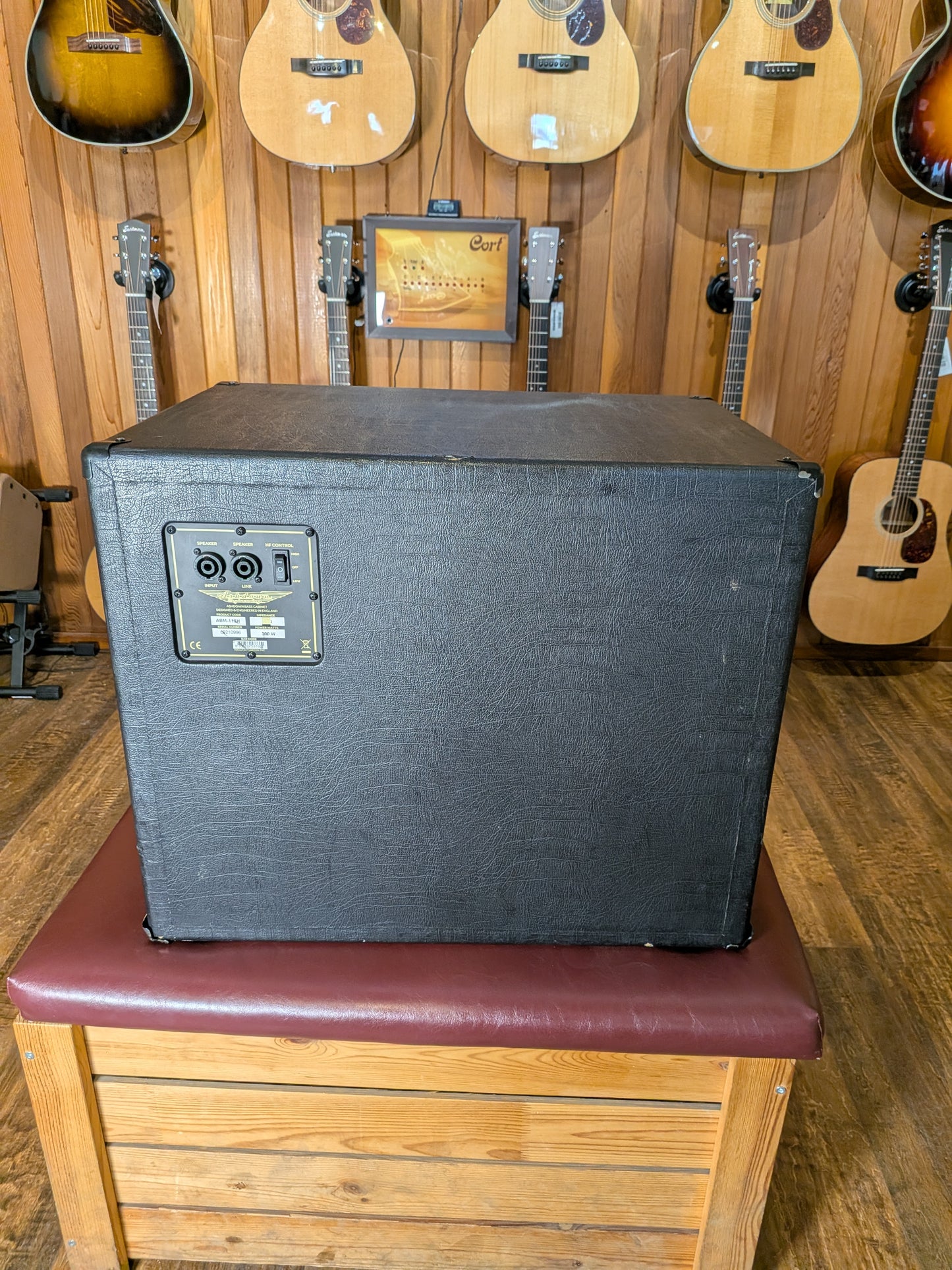Ashdown Engineering ABM-115H 1x15" 300w Bass Speaker Cabinet (Used)
