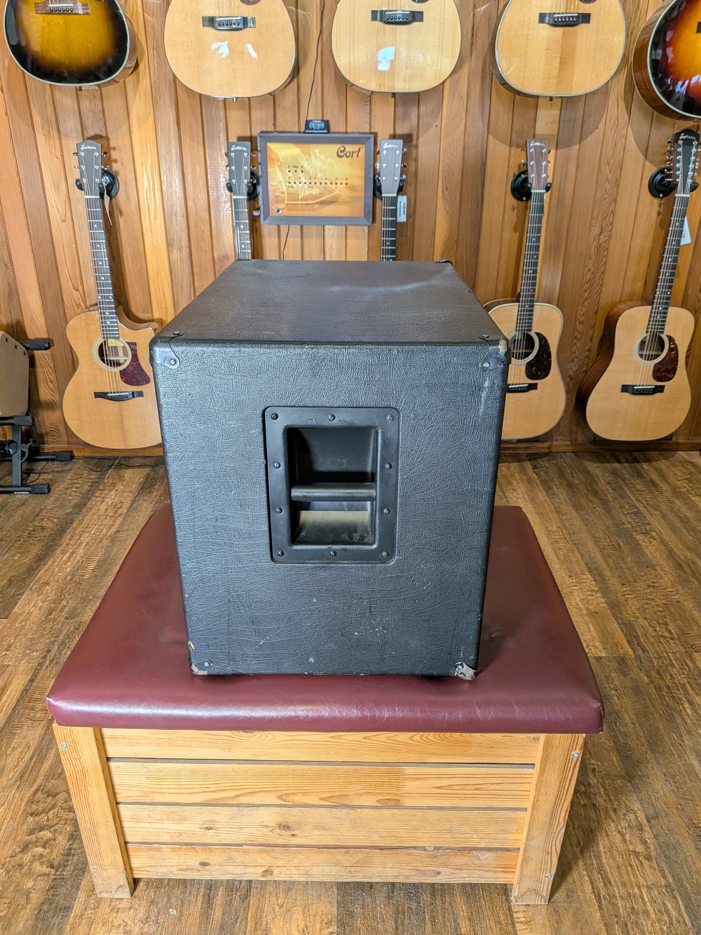 Ashdown Engineering ABM-115H 1x15" 300w Bass Speaker Cabinet (Used)