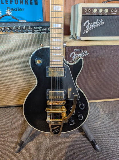Gibson Custom Les Paul Custom Electric Guitar w/Maple Fretboard & Case (2011)