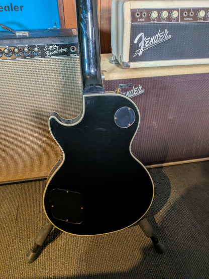 Gibson Custom Les Paul Custom Electric Guitar w/Maple Fretboard & Case (2011)