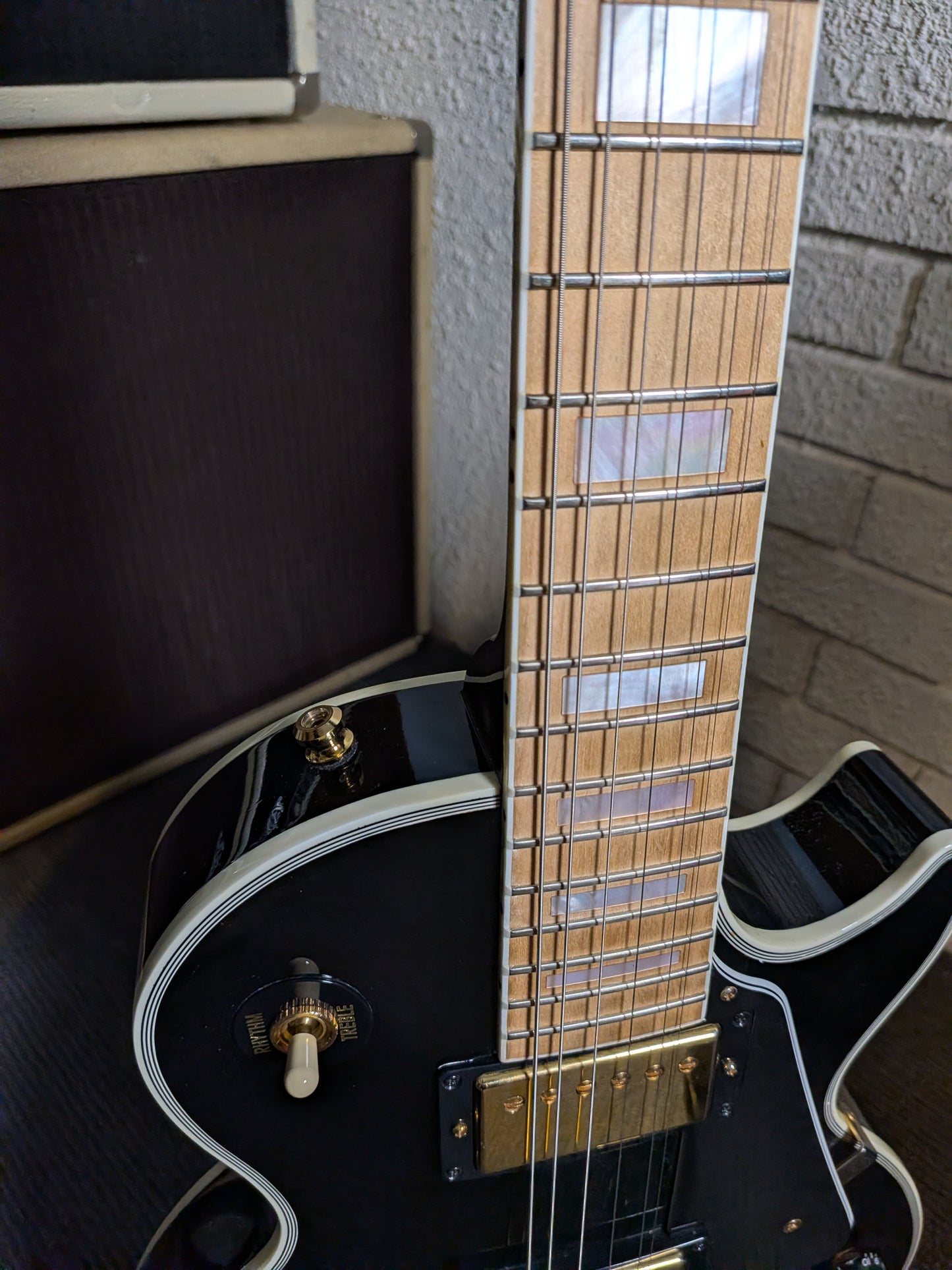 Gibson Custom Les Paul Custom Electric Guitar w/Maple Fretboard & Case (2011)