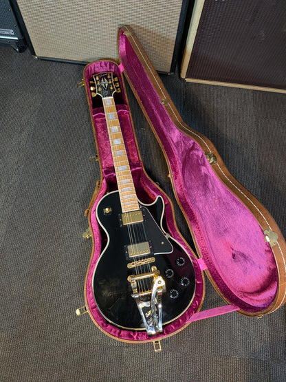 Gibson Custom Les Paul Custom Electric Guitar w/Maple Fretboard & Case (2011)