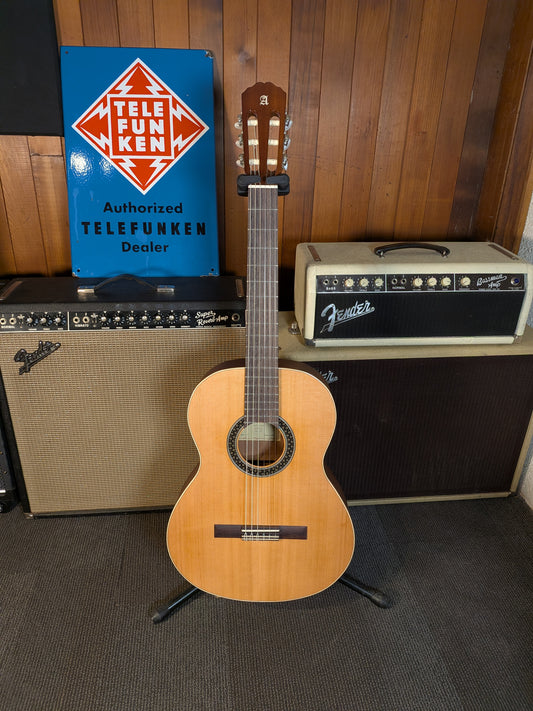 Alhambra Guitars 1C Hybrid Terra Student Classical Guitar w/Gig Bag (Serial #WL1FFP)