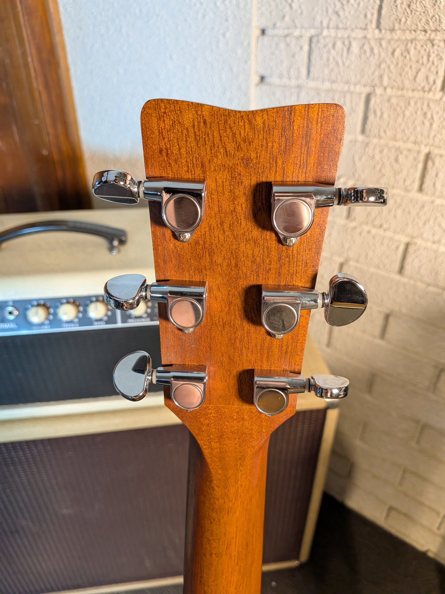 Yamaha FG800 Dreadnought Acoustic Guitar w/Gig Bag - Brown Sunburst (Used)