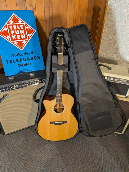Eastman AC122L Left Handed Acoustic/Electric Guitar w/Gig Bag - Natural (B-Stock Serial #M2220410)