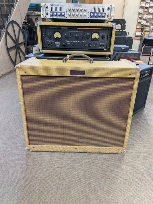 Fender Blues DeVille 2x12" 60w Tube Guitar Combo Amplifier - Tweed (1993-1996)