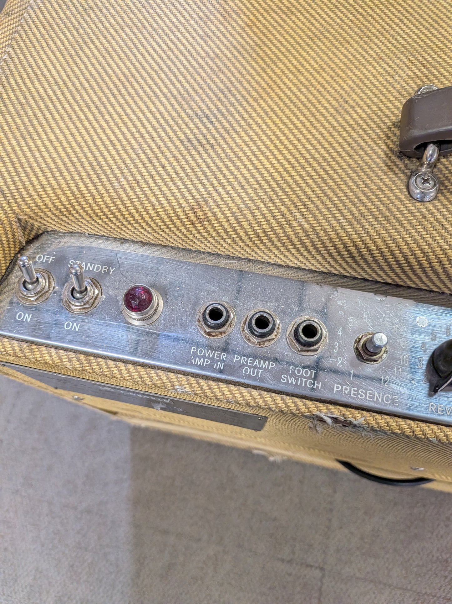 Fender Blues DeVille 2x12" 60w Tube Guitar Combo Amplifier - Tweed (1993-1996)